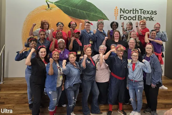 Union women volunteering at North Texas Food Bank